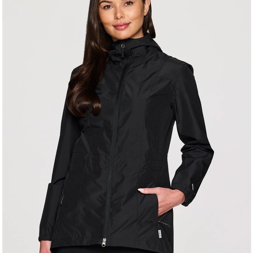 Avalanche Ripstop Rain Jacket’in black size S, NWT